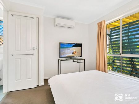 Resort living at Sapphire Beaches 'Aqualuna' - Photo 4
