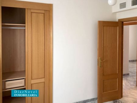 Piso de alquiler en Avenida de Los Pintores, 8, La Cala del Moral - Photo 5