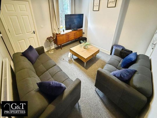 1 bedroom in a house share to rent - Photo 1