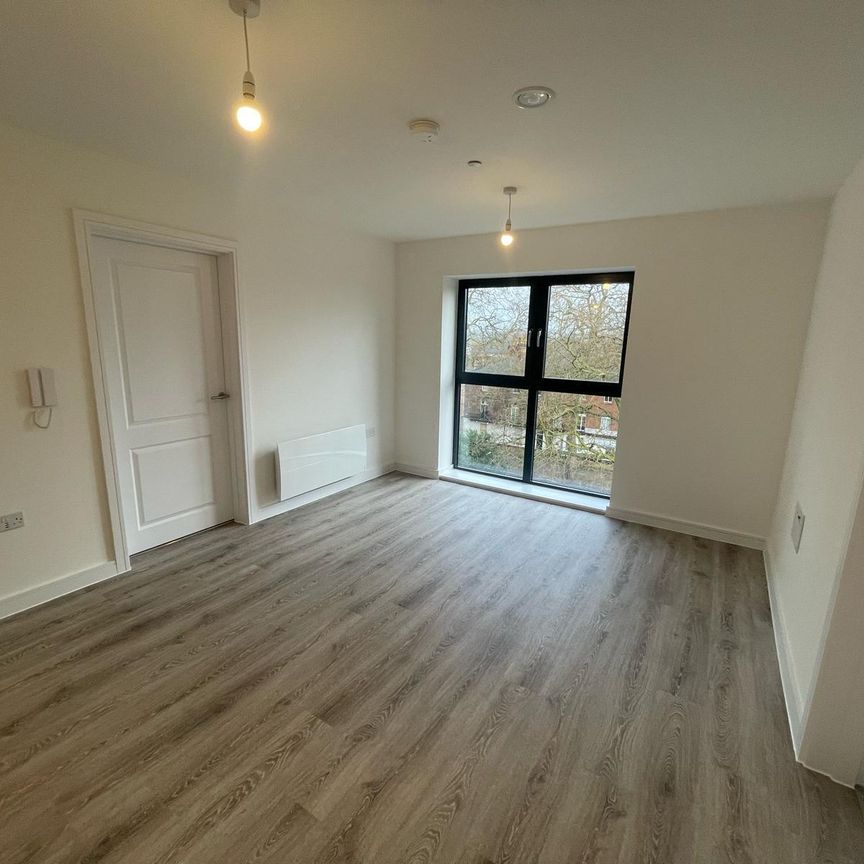 ErasmusDrive, DERBY - Photo 1