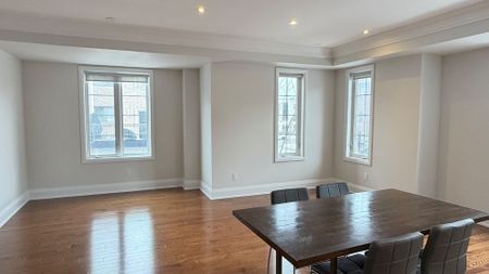 For Lease - 10 Mildred Temple Way, Markham, Ontario - Photo 3