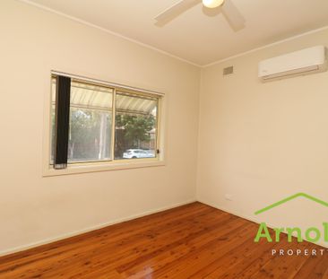 4 BEDROOM FAMILY FRIENDLY HOME - Photo 6