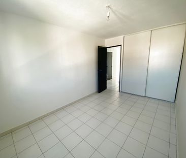 Location Appartement 3 pièces 55m² LE GRAU DU ROI 30240 - Photo 2