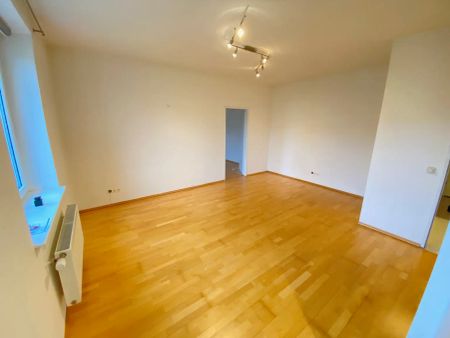 2 ZIMMERWOHNUNG IM SANIERTEN ALTBAU IN ALTURFAHR - Photo 3