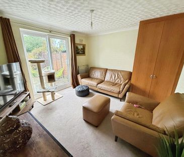 2 bedroom semi-detached bungalow to rent - Photo 6
