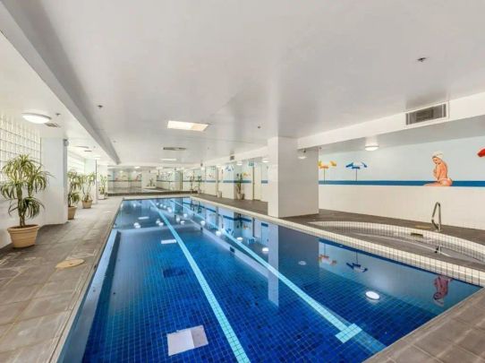 “Sensational views and style - FURNISHED” - Photo 1