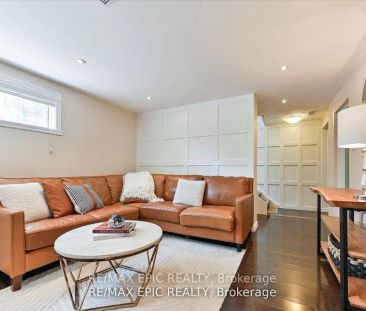 2683 TRUSCOTT Drive #LOWER - Photo 3