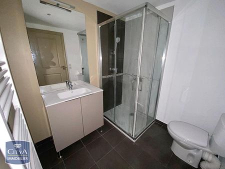 Location Appartement 2 pièces 38m² TOULON 83000 - Photo 5