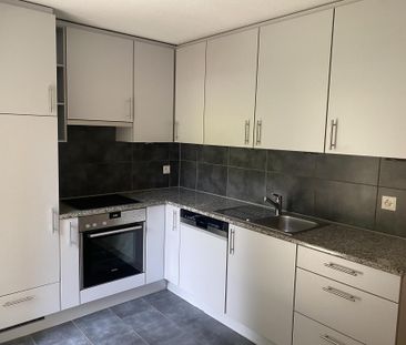 Helle 3 1/2-Zimmer-Wohnung - Photo 3