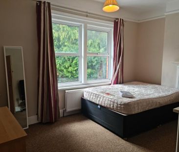 8 bedroom detached house to rent - Photo 5