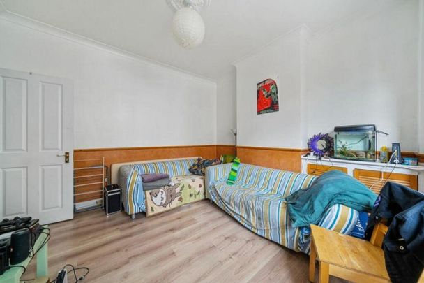 6 bedroom terraced house to rent - Photo 1