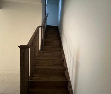 For Lease - 39 Keppel Circle, Brampton, Ontario - Photo 6