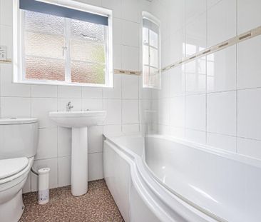 2 bedroom maisonette to rent - Photo 5