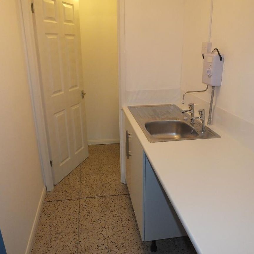 2a Hardy Street, S80 - Photo 1