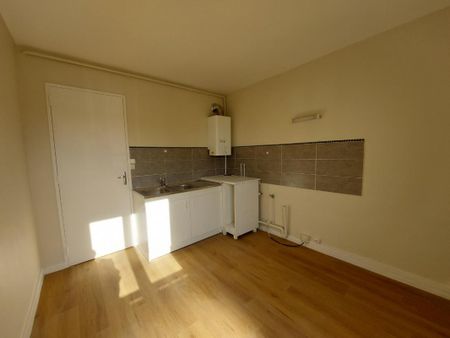 Location Appartement 2 pièces 41m² MONT ST AIGNAN 76130 - Photo 3