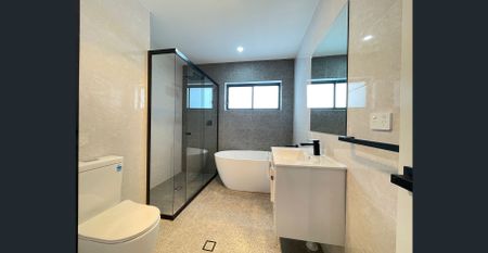 Brand new 3 bedroom townhouse - LIVERPOOL - Photo 5