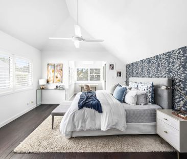 Charming Coastal Retreat level stroll to Collaroy Beach - Photo 3