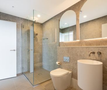 2 bedrooms plus study apartment with an uninterrupted water view! - Photo 6