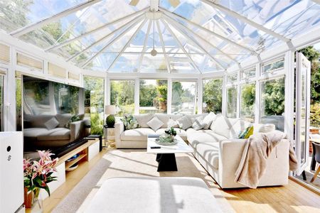 5 bedroom detached house to rent - Photo 5