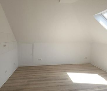 Charmante Dachgeschosswohnung in Ohligs - Foto 1