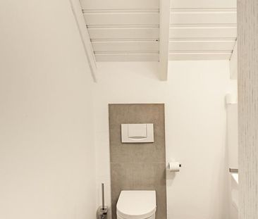 Exklusive Dachgeschosswohnung mit hochwertiger Ausstattung - Photo 6