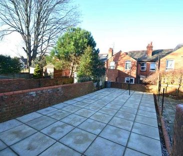 Brighton Road, Reading, RG6 - Photo 1