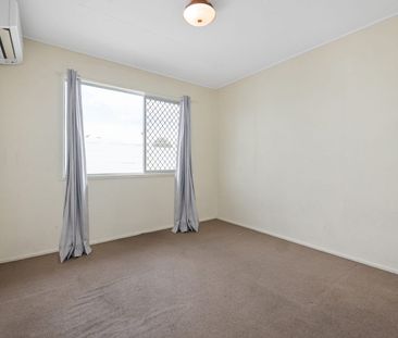 Spacious 3-Bedroom Unit in Ideal Central Location - Photo 4