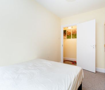 2 Bed Flat, High Road, N15 - Photo 6