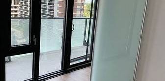 Yonge & Eglinton Luxurious 1Bdrm +Den 1Bath Modern Unit Near Subway - Photo 2