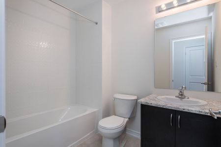 For Lease - 6 Prudhoe Terrace, Barrie, Ontario - Photo 2