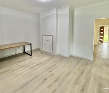 Spacious Family Home on Over an Acre with Shed & Multiple Living Ar... - Photo 6