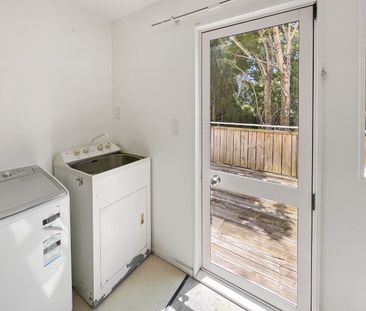 Lovely 2-bedroom home on the city end of Mt cook with garage. - Photo 3