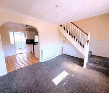 2 bedroom terraced house to rent - Photo 2