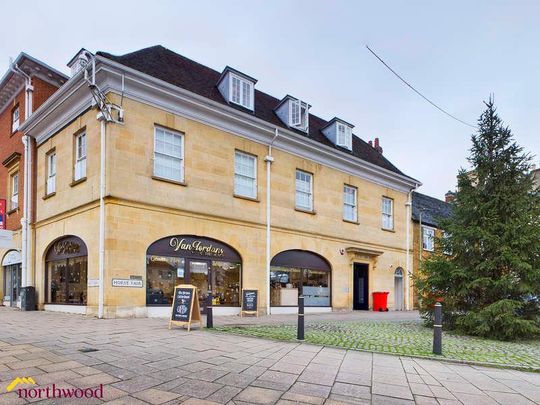 Horse Fair, Banbury, OX16 - Photo 1