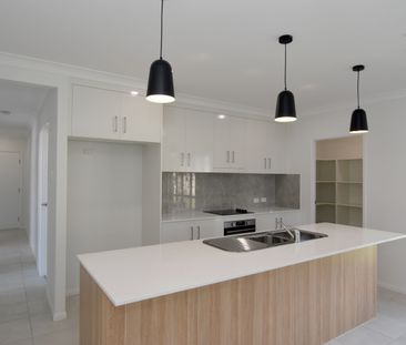 Stunning New Build in Boyne Island - Photo 4