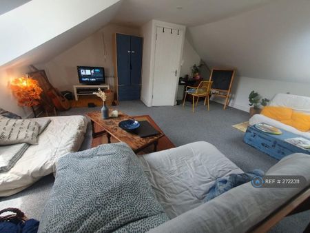 2 bedroom maisonette to rent - Photo 4