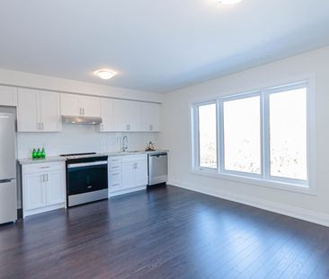 For Lease - 37 Wild Rose Gardens Unit# 2, Toronto, Ontario - Photo 5