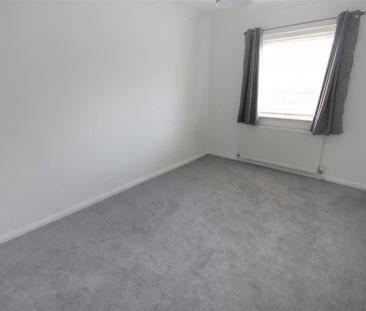 2 Bedroom Apartment - Purpose Built To Let - Photo 4