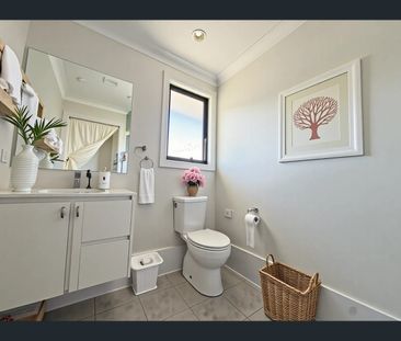 4 Connemara St, Box Hill, NSW 2765 - Photo 2
