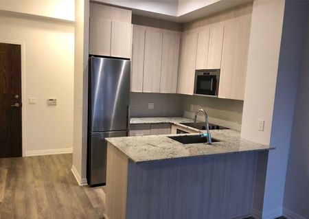 For Lease - 99 Eagle Rock Way Unit# 903, Vaughan, Ontario - Photo 4