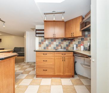 For Lease - 62 Ventana Way, Vaughan, Ontario - Photo 1