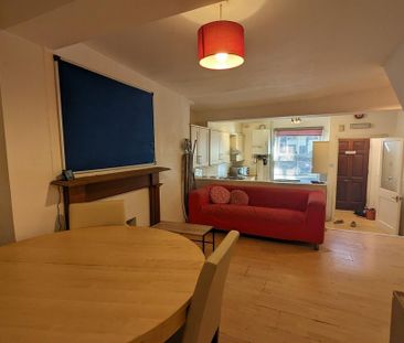 5 bedroom terraced house to rent - Photo 1