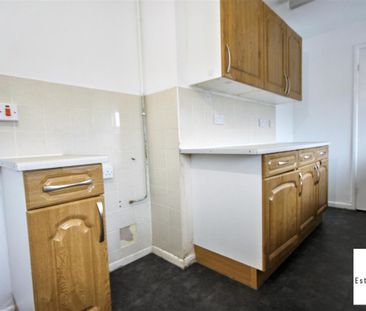 2 Bedroom Flat/Apartment To Let - Photo 4