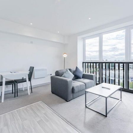 1 bedroom serviced apartment to rent - Photo 3