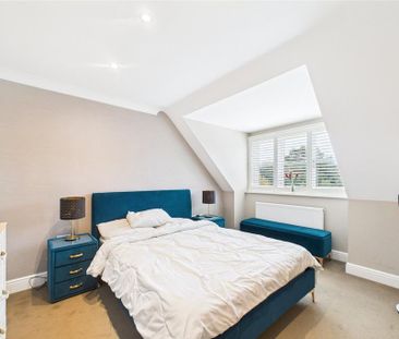 4 bedroom semi-detached house to rent - Photo 5