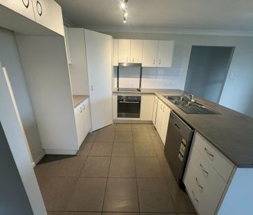 Four bedroom home for rent - Photo 5