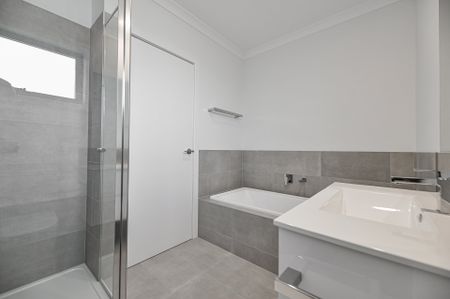 1/3 Valma St , BAYSWATER - Photo 4