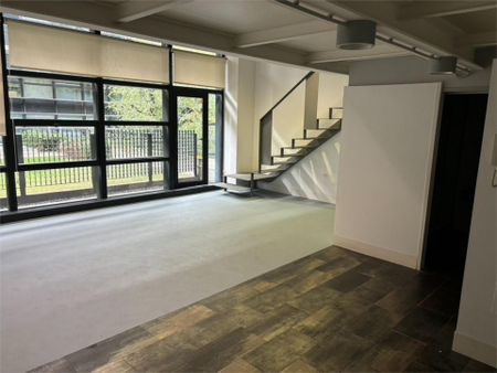 Piso de alquiler en Carretera de Fuencarral, 44, Zona Industrial - Photo 2