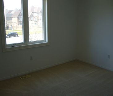 For Lease - 57 Madison Heights Boulevard, Markham, Ontario - Photo 2