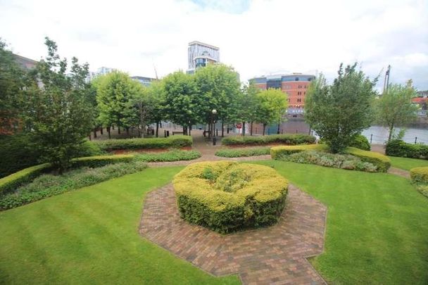 Labrador Quay, Salford Quays, Salford, M50 - Photo 1